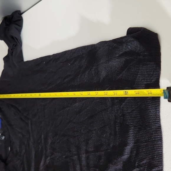 Apt 9 Sweater Large black vneck top sweater - Picture 10 of 12